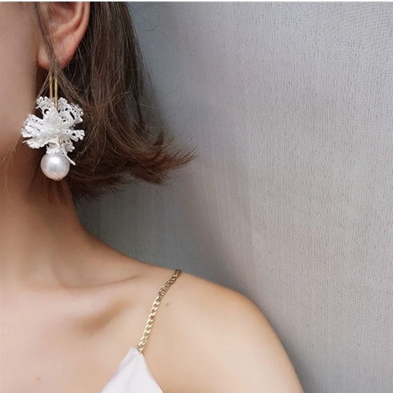 2024 Elegant Korean Personality Weave Lace Bow Handmade Earrings Big Simulated Pearl Boucle D\'oreille Femme Pendante