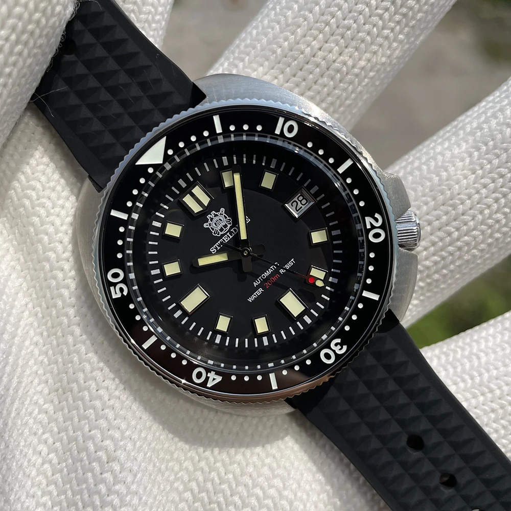 Steeldive Brand SD1970 Tuna Dive Watch 200m Waterproof Sapphire Crystal NH35 Automatic Mechanical Stainless Steel Men's Watch