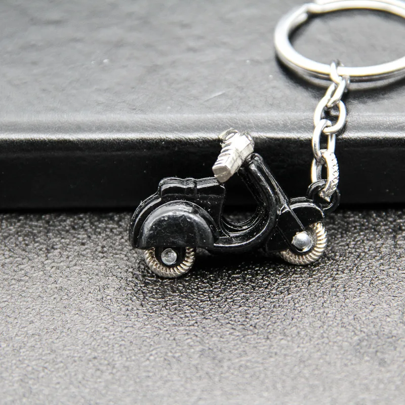 Creative Lady Motorcycle Keychain Stylish 3D Scooter Car Key Chains Classic Electric Keyring Pendant Women Gift