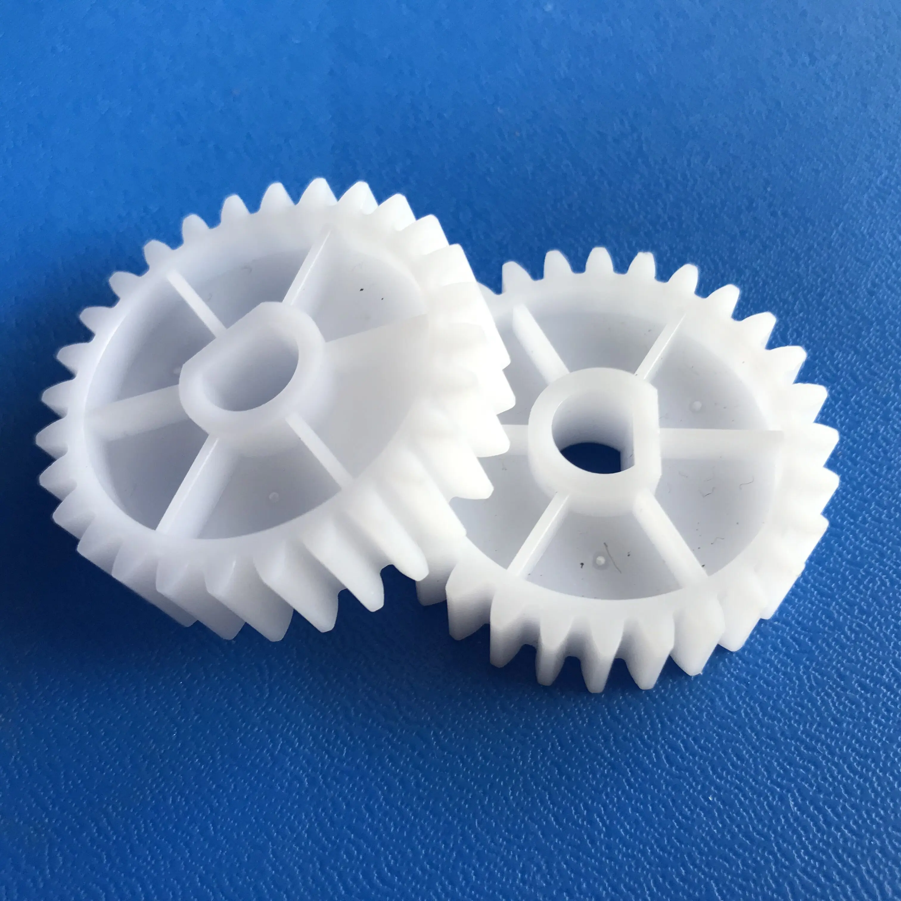 (2pcs/lot) 327D1060884 Fuji Gear D28T for Frontier 500/550/570 digital minilab