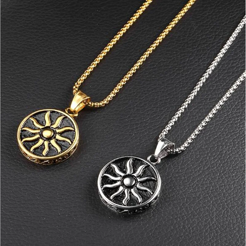 

Mysterious Vintage Sun Ray Round High Quality Metal Amulet Pendant Necklace for Men Hip Hop Rock Party Accessories
