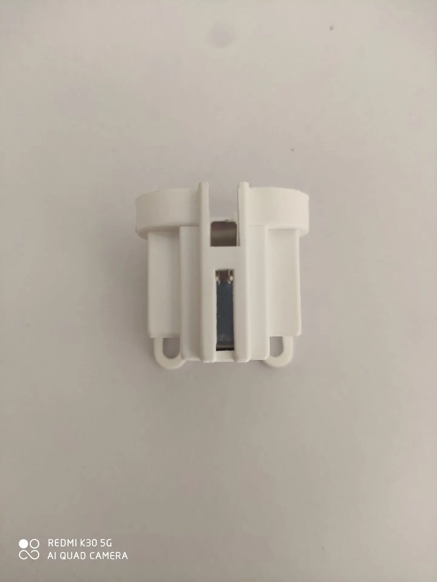 H tube U tube G23 lamp socket 7W9W11W plug-in base two-pin 2P plug-in tube lamp tube socket Yuba lamp tube plug