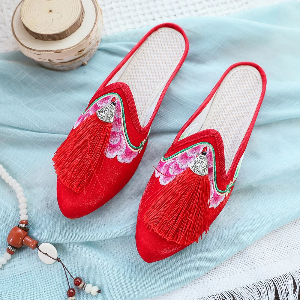 Veowalk Floral Embroidery Tassel Women\'s Velvet Cotton Slippers Pointed Toe Summer Comfort Flat Slides Shoes for Ladies