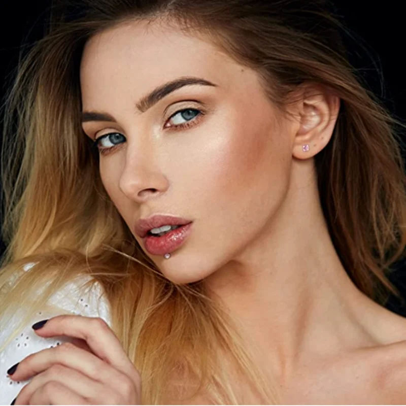 4PCS Heart Crystal Tragus Piercing Earring Set Flat Labret Piercing Set Lip Ring Lot Conch Cartilage Stud Helix Lobe Earring Set