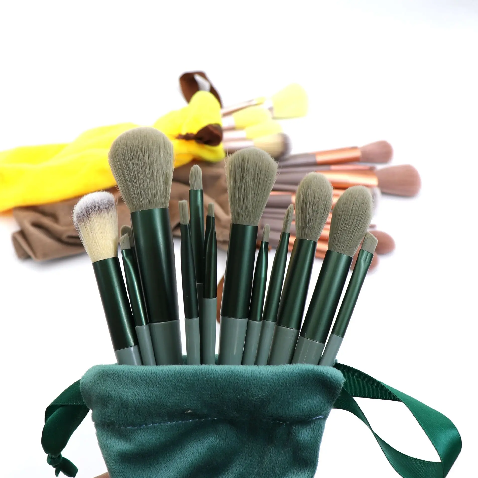 13 cosmetic brushes with cloth bag Multi-color options makeup brushes eyeshadow make up brush set Cosmetic bags huda beauty kit