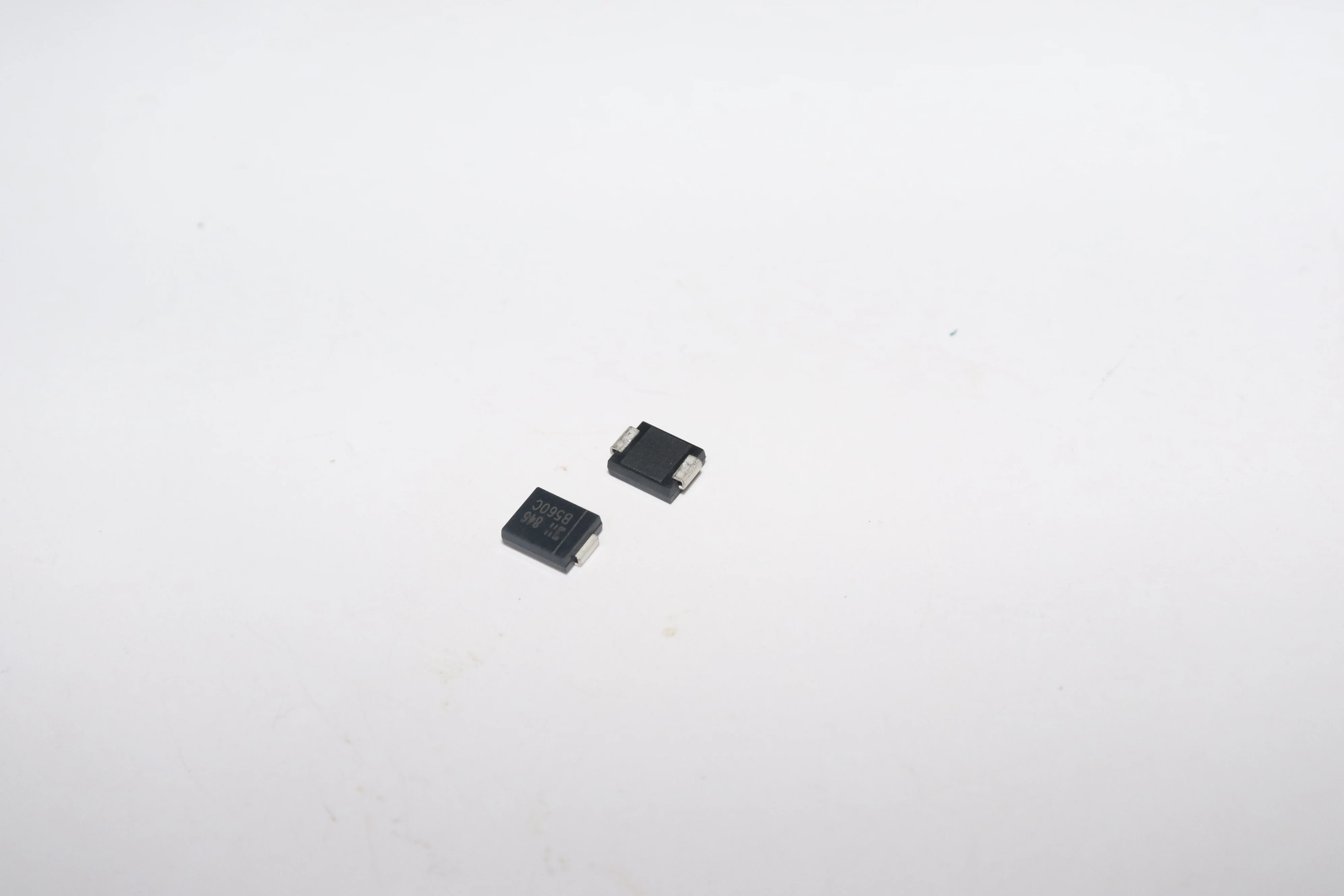 10 Pcs/Lot MURS320T3G MURS320 U3D fast recovery rectifier diode 3A / 200V DO-241AB SMC