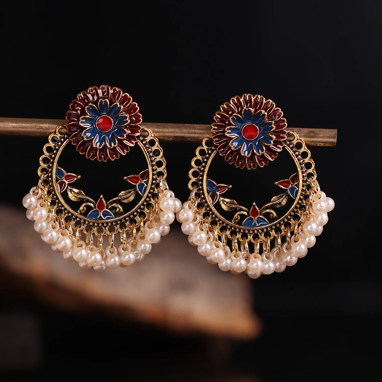 Women\'s Vintage Ethnic Geometric Flower Earrings Hangers Bohemian Bollywood Pearls Tassel Indian Jhumka Earrings Wedding Jewelry