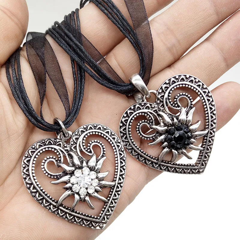 New Vintage Heart Edelweiss Flowers Necklace Organza Ribbon Rope Chain Pendant Women Dirndl Oktoberfest Jewelry Wholesale