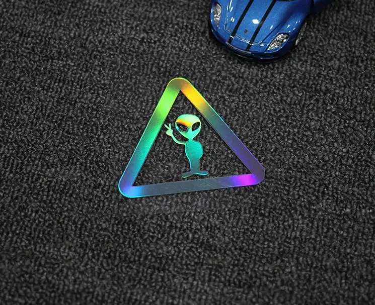 Laser Aliens Peace Sign Sticker Funny Vinyl Triangle Car Decals Car Styling  For Cars Trucks Vans SUV Laptops