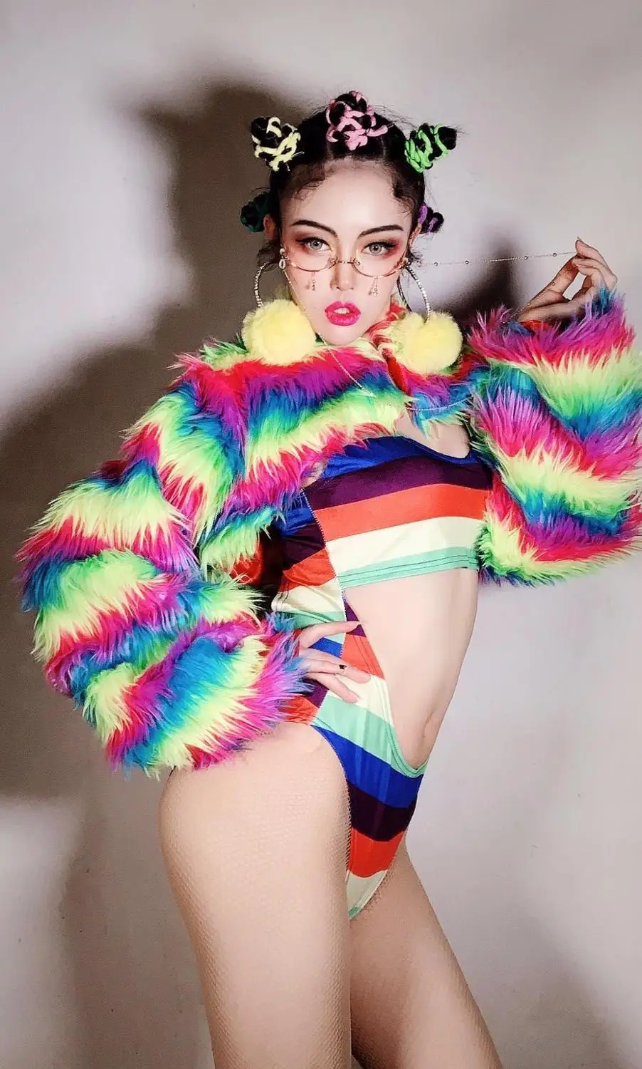 Costume de brevHip Hop DS, Tenue de Scène Sexy en Fourrure Arc-en-ciel, Châle, Manteau Amissié, pour Bar, Discothèque, DJ, Chanteur, Batterie