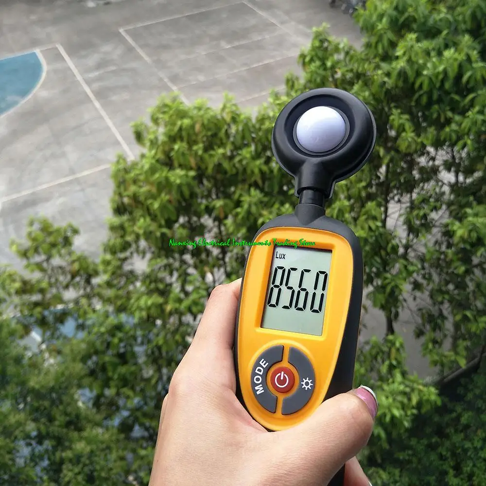 Fast arrival HT-92 Mini /Portable Light Meter With LCD Screen Display 0~200000LUX Range Digital Lux Illuminance