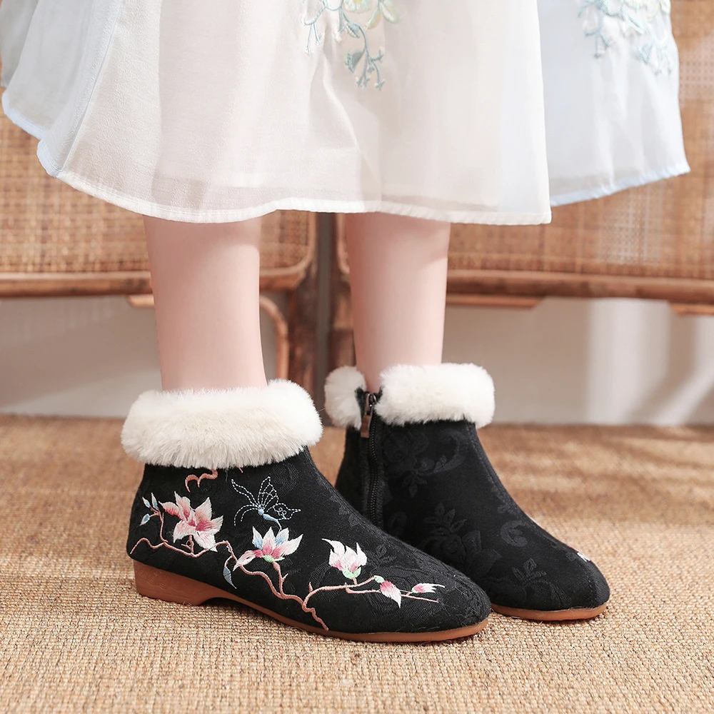 Veowalk Vintage Flower Embroidered Women Canvas Flat Ankle Boots Woman Comfortable Winter Black Boots With Fur Big Size Shoes