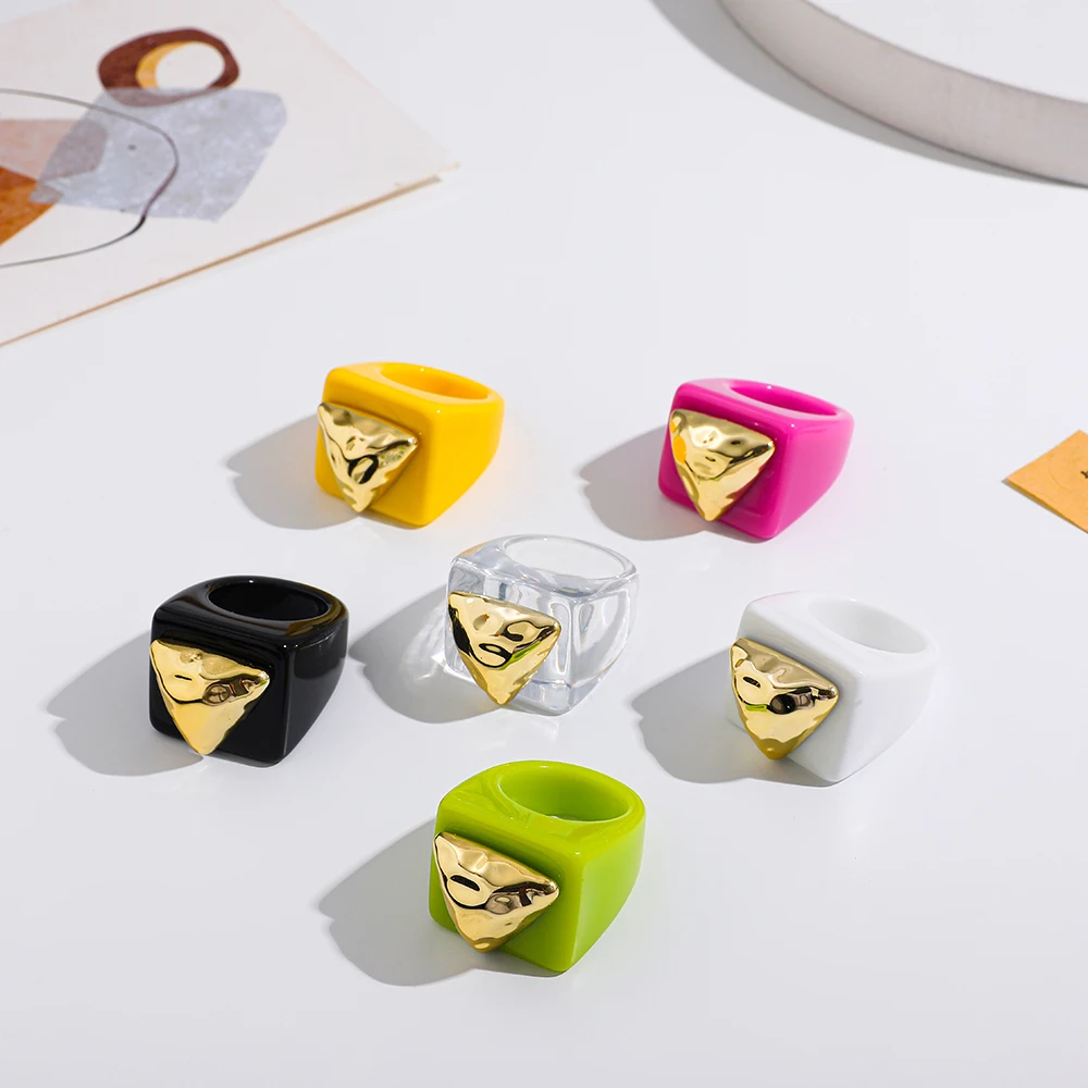 2024 New Trendy Geometric Square Round Resin Acrylic Chunky Rings for Women Girls Punk Style Knuckle Flower Rings Jewelry