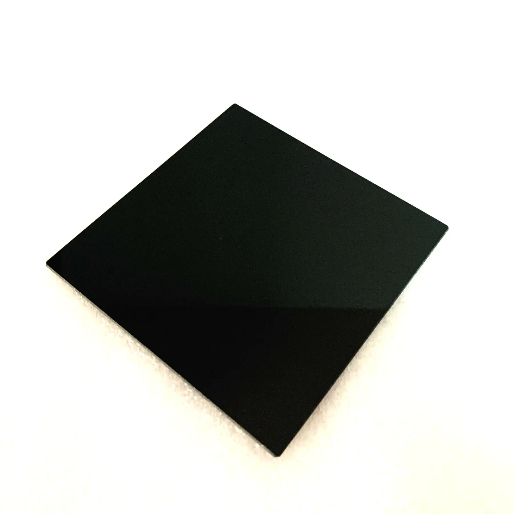 Filtre passe-matière plastique PMMA IR, 930nm, taille 100x100x1mm