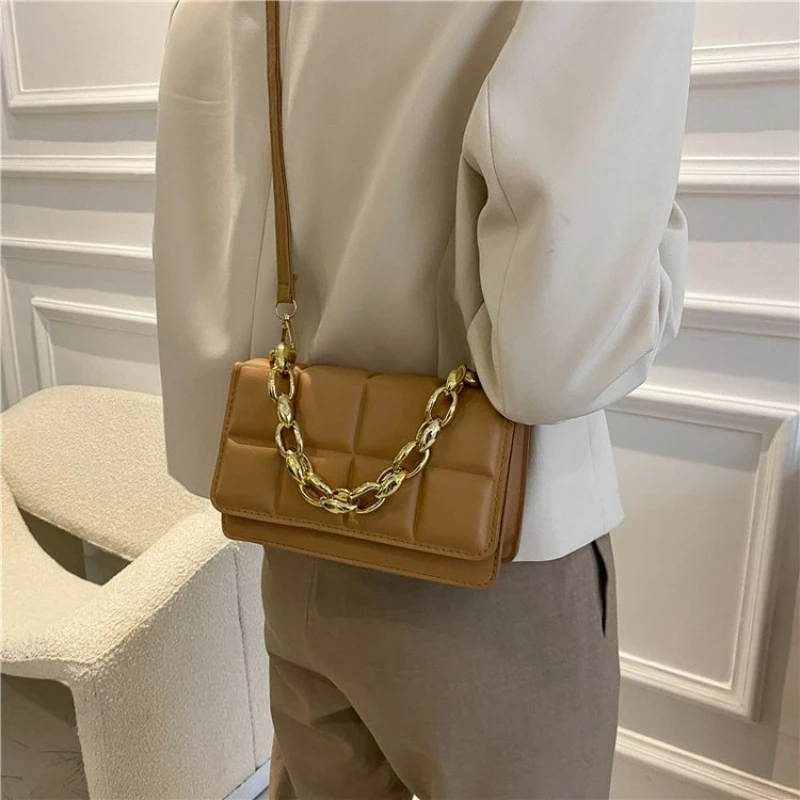 

TRAVEASY2024New Crossbody Bag Female Chao Lady Rhombic Chain Pu Bag Fashion Single Shoulder Portable Small Square Bag Women Bag