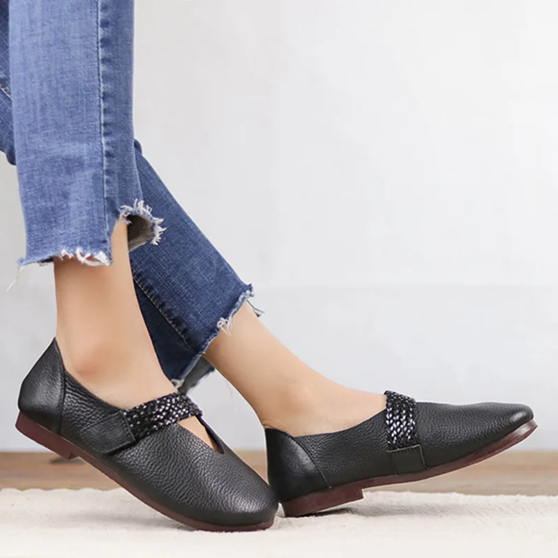 Chaussures en cuir à bout rond et semelle souple pour femmes