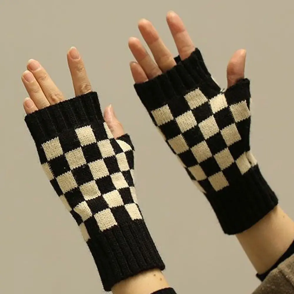 Fashion Black white Checkerboard Short Half Finger Fingerless Wool Knit Wrist Glove Winter Warm Gloves Workout Woemn men cycling