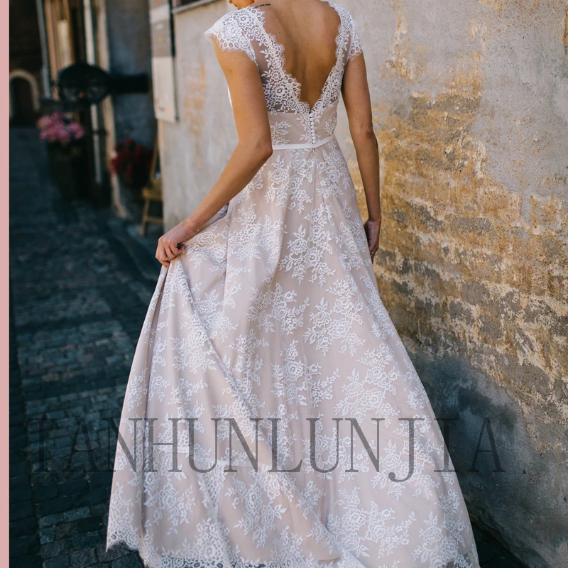 2020 abito da sposa Vintage con scollo A v in pizzo Champagne A Line Cap Sleeve abito da sposa Sexy senza schienale abiti da sposa