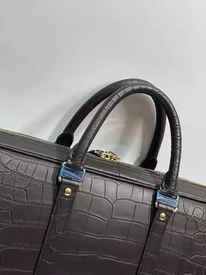 Luxury quality genuine real crocodile skin belly leather 2021 new men business briefcase bag laptop matt black color color