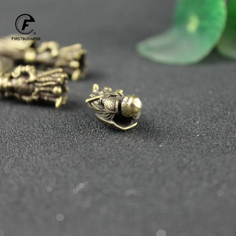 Copper Ancient Empire Warrior Knife Bead Keychain Pendants Vintage Brass Umbrella Rope DIY Hanging Accessories Paracord Jewelry