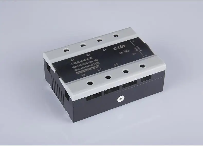 

Three-phase Solid State Relay HHG1-3/032F-38-40Z DC Control AC SSR