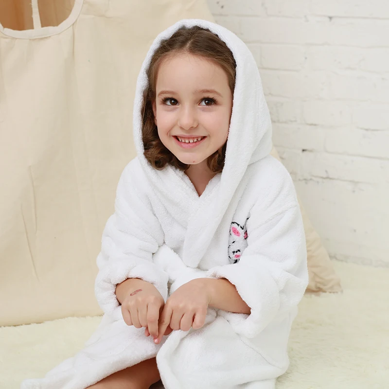 

Winter Children Bathrobes Kids Sleepwear Towel Fleece Robes Cloth Unicorn Hooded Bath Robe For Boys Girls Pajamas Nightgown