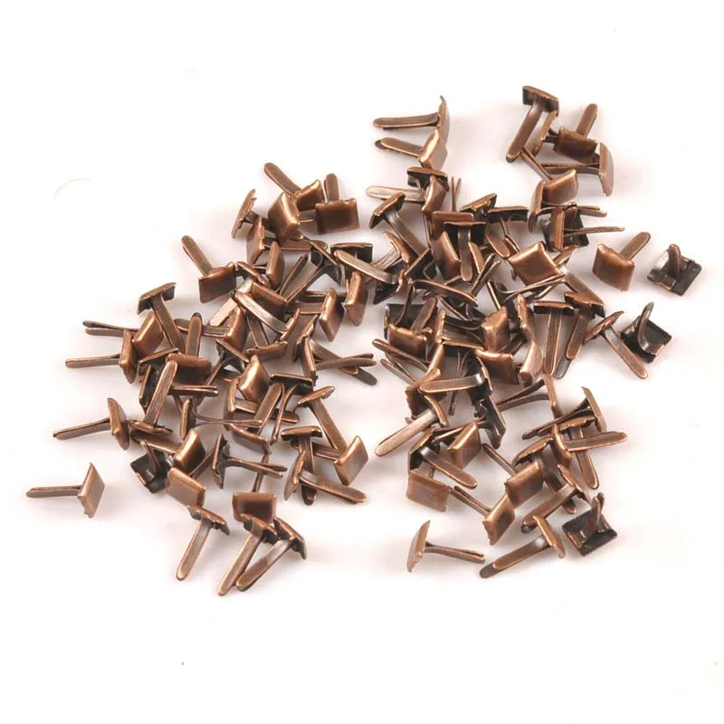 50pcs Mini Cube Brads Scrapbooking abbellimento Fastener Brads artigianato in metallo per la decorazione della carta 4.5x8mm cp2402