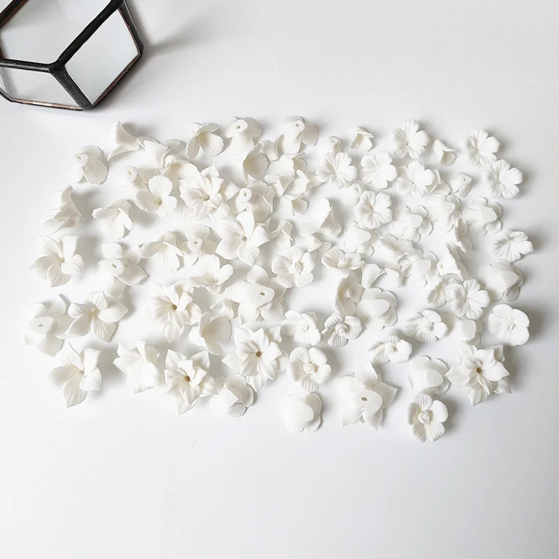 50pcs White Color Flat Bottom Porcelain Ceramic Flowers Material Handmade Jewelry DIY Earrings For Wedding Making Accessories