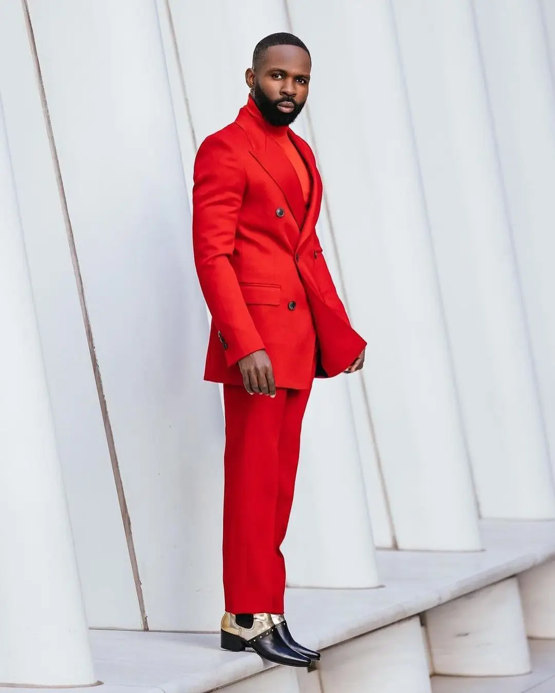 Esmoquin con solapa de pico para hombre, Blazer de doble botonadura hecho a medida, ajustado, trajes de alfombra roja de celebridades, 2 piezas