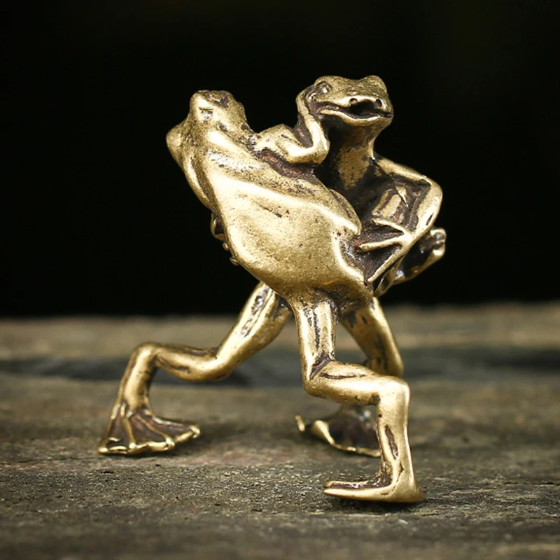 Antique Pure Copper Solid Frogs Wrestling Tea Pet Statue Brass Animal Table Ornament Accessories Home Decoration for Living Room