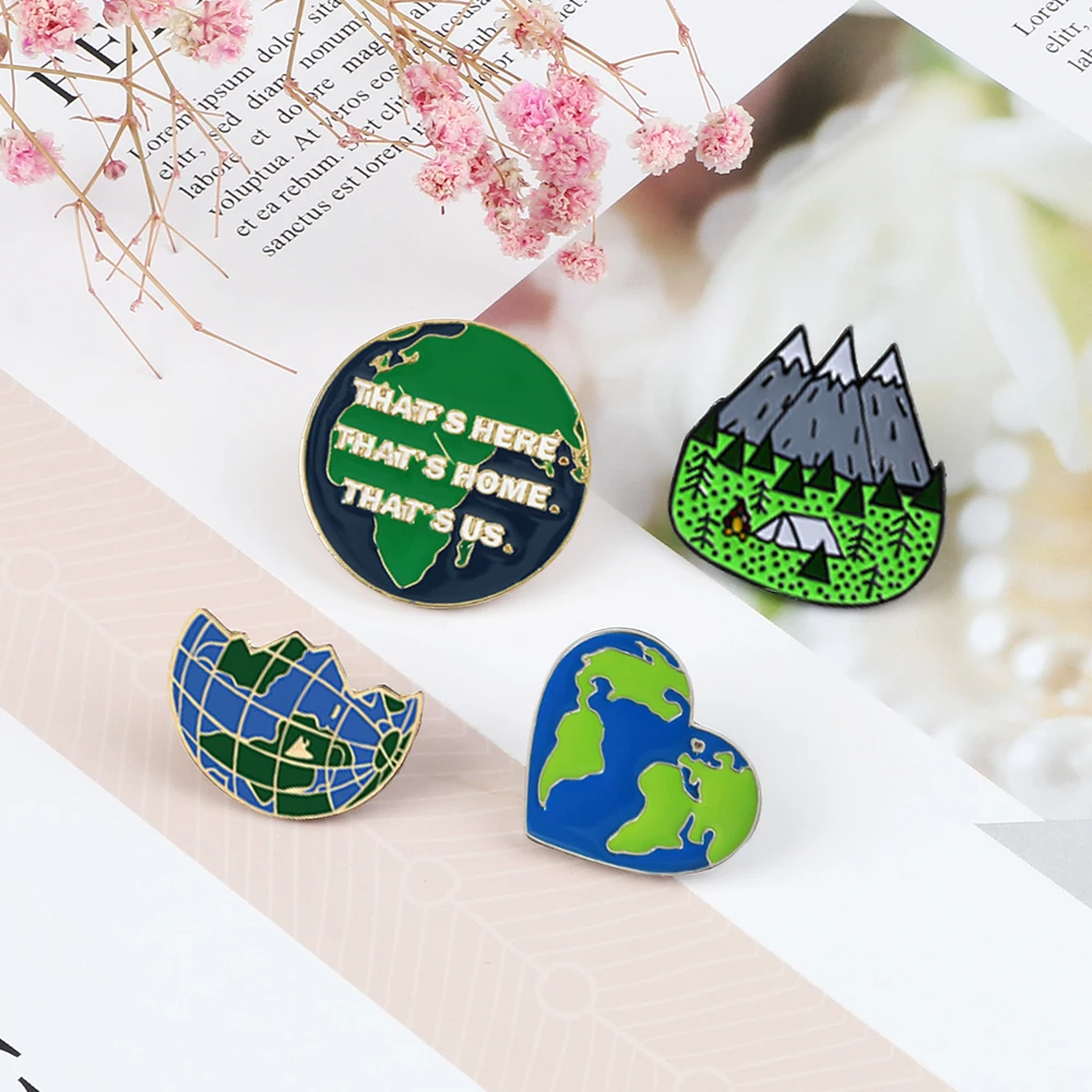 Green Earth Heart World Map Enamel Pins Ecological Forest Cartoon Environmental Car Brooches Travel Commemorative Badges Jewelry