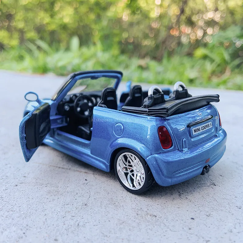 Bburago-Mini Cooper S Cabriolet y vehículos de juguete, modelo de coche de juguete de Metal, regalos de colección de alta simulación, 1:32