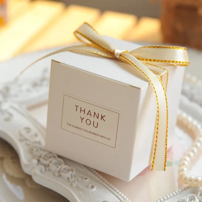 6x6x6cm thank you European Simple White Cube Candy Boxes Wedding Party Supplies Gift Packing Box Baby Shown Favors Gift Bag