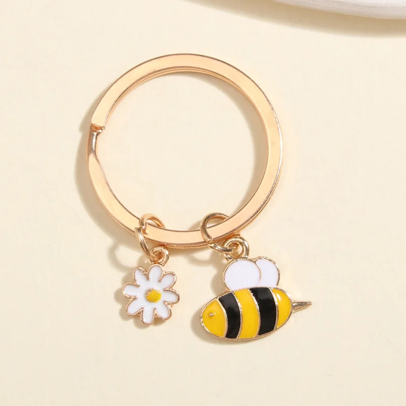 Cute Keychain Bee Honeycomb Heart Flower Key Ring Garden Key Chains Souvenir Gifts For Women Men Handbag Accessorie Jewelry