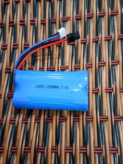 18650 7.4v 1200mAh Li-ion battery for U12A S033G Q1 8019 QS8004 RC helicopter H100 RC boat