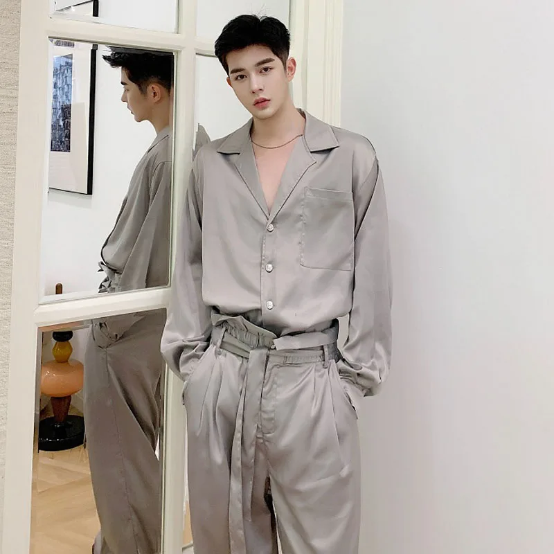 Männer 2 Stück Anzüge Sets Männer Langarm Satin Stil Casual Retro Mode Hemd Breite Bein Gürtel Hosen Japan Streetwear hemd