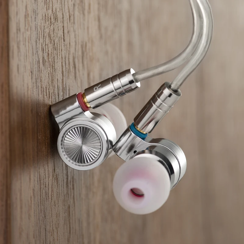 TinHiFi T4 CNT Dynamic In Ear Monitor Earphones Professional HIFI Metal Wired Headsets Mmcx Stereo Headphones Detachable Cable