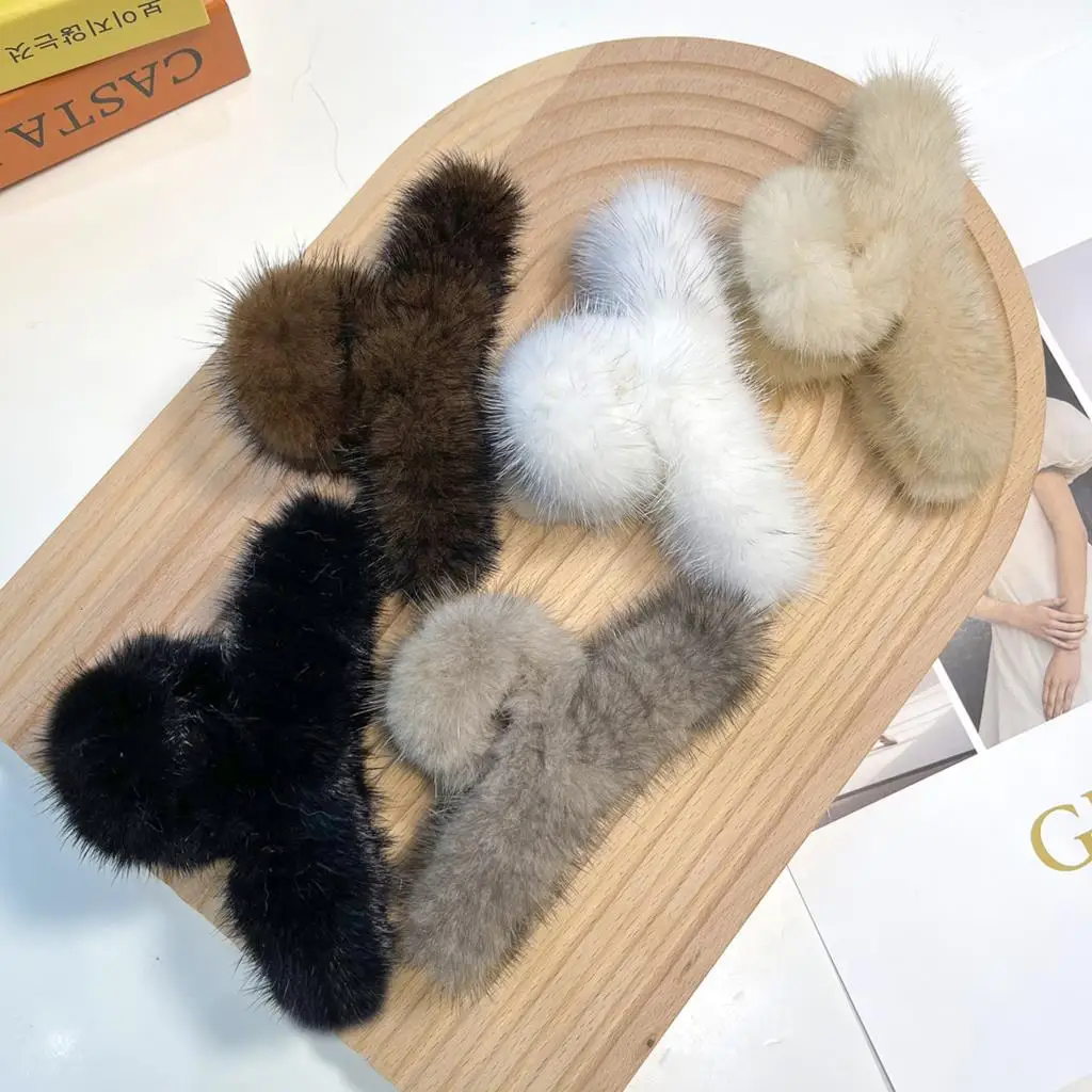 Real Mink Fur Barrettes Winter Fluffy Hair Claw Elegant Acrylic Hairpins Clip Crab Headwear for Women Girls Hair Accessories