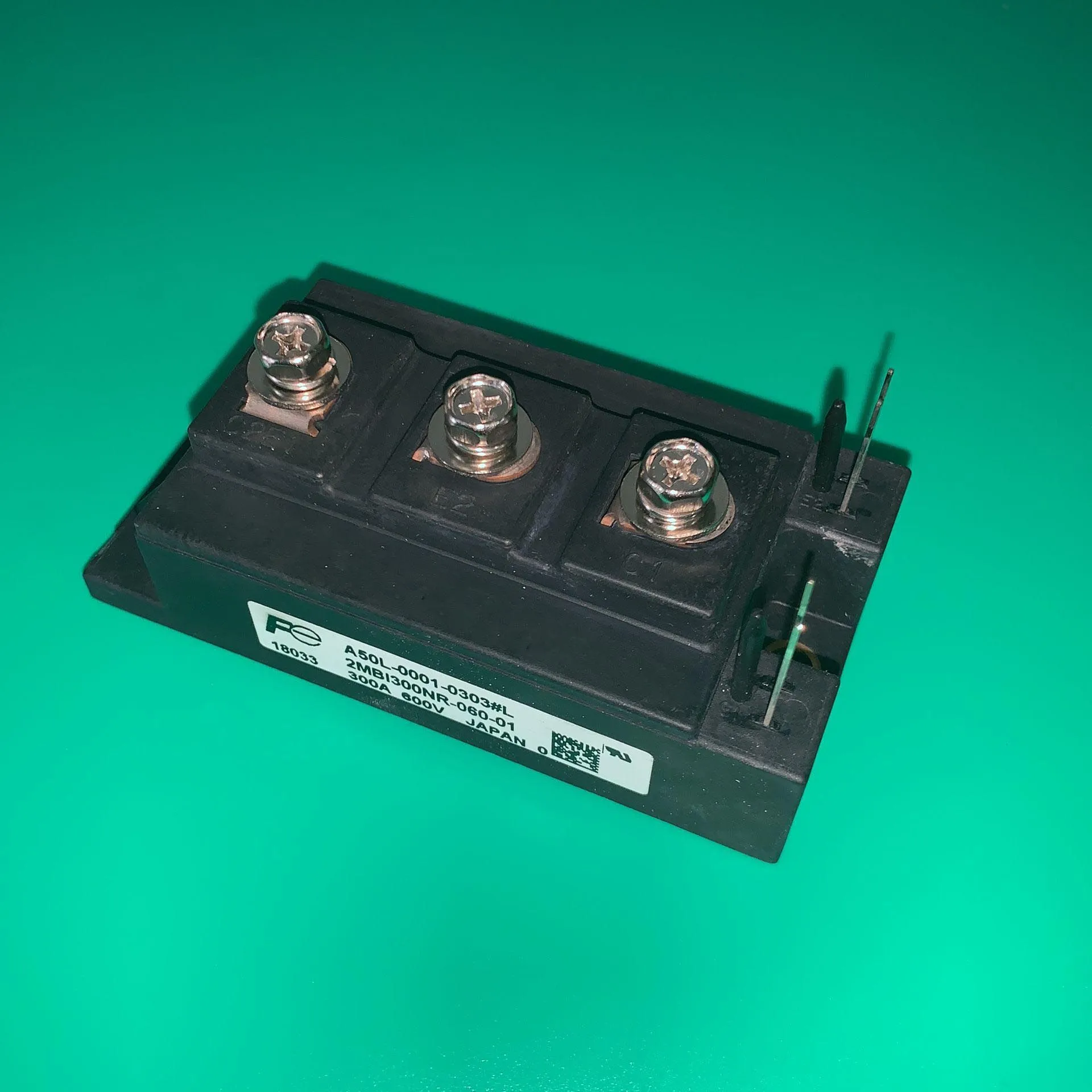 

A50L-0001-0303#L MODULE 2MBI300NR-060-01 IGBT 300A 600V 2MBI300NR060-01 A50L00010303L A50L-0001-0303L 2MBI300 NR-060-01 2MB1300N