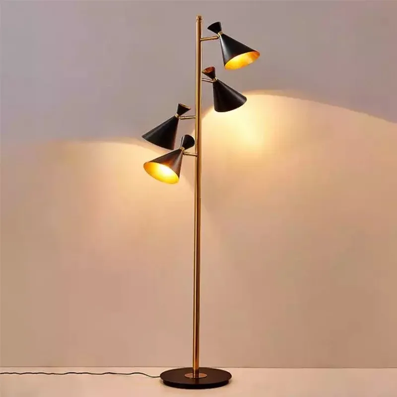 

Postmodern Led Standing Lights Rotatable 4 Heads Horn Floor Lamp Villa Bedroom Exhibition Hall Corner Lustre Floor Lighting