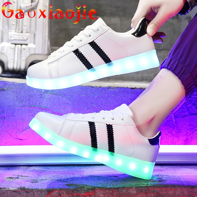 Sneakers Colorful Luminous Shoes 2021 New Women Luminous Board Shoes USB Charging LED Lighting Fluorescent Lace Up Lovers Shoes