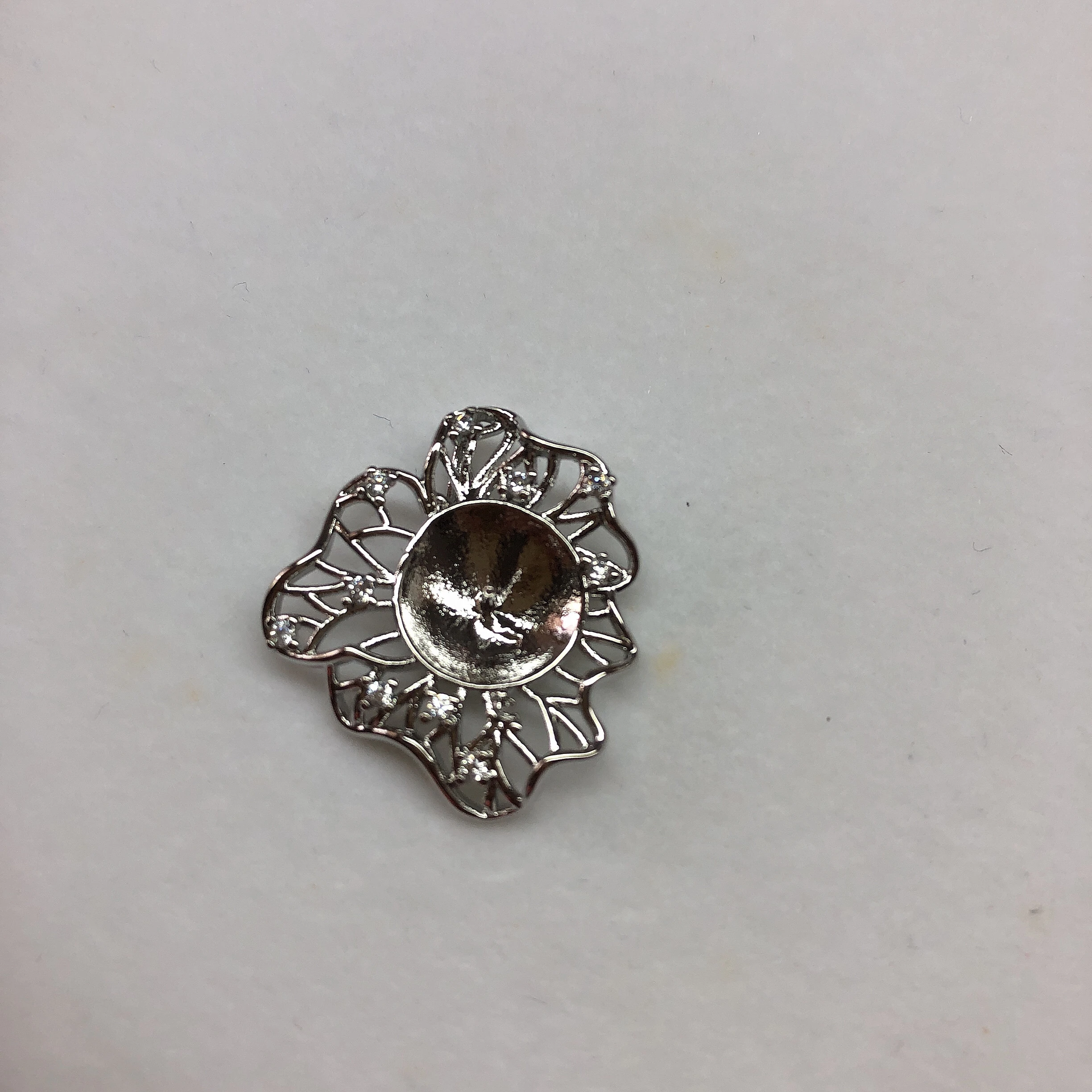 

Charm Pendant Base Mountings Findings Jewelry Settings Accessories Parts for Pearls Beads Crystal Agate Coral Jade