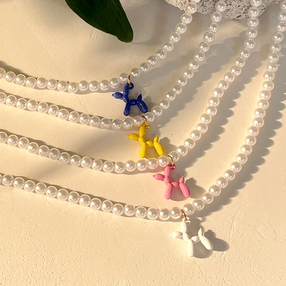 Y2K Rainbow Color Puppy Balloon Dog Pearl Beaded Necklace For Women Imitation Pearl Cartoon Charm Choker Girls Simple Jewelry