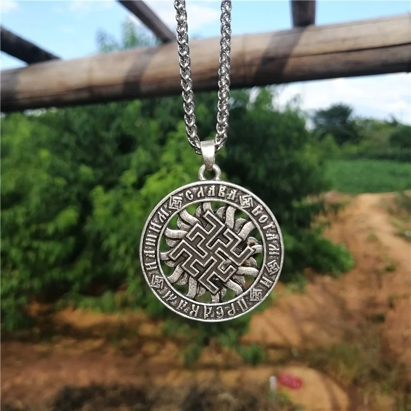 New Buddhist Rune Pattern Round Pendant Necklace Men\'s Necklace Fashion Metal Religious Rune Amulet Pendant Accessories Jewelry