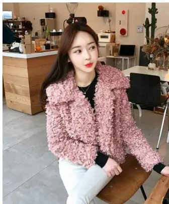 Curly Lamb Faux Fur Jacket Coat Women Turn Down Collar Furry Fake Fur Jacket for Women  Winter Warm Fluffy Jackets Outerwear