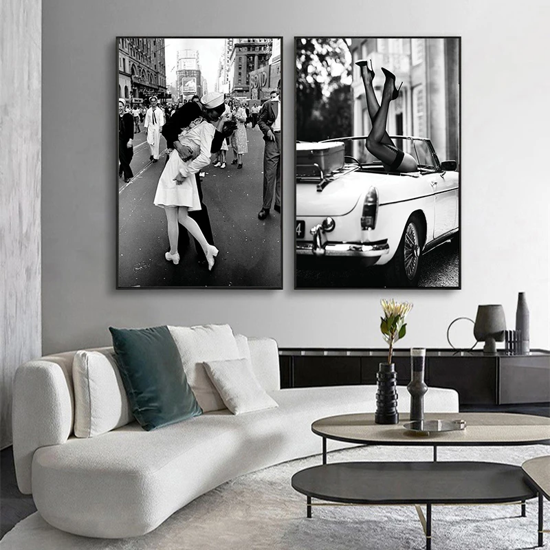 Fashion Poster Wall Art Print Black and White Canvas Painting Perfume Woman Pictures for Living Room Vintage Fashion Home Decor