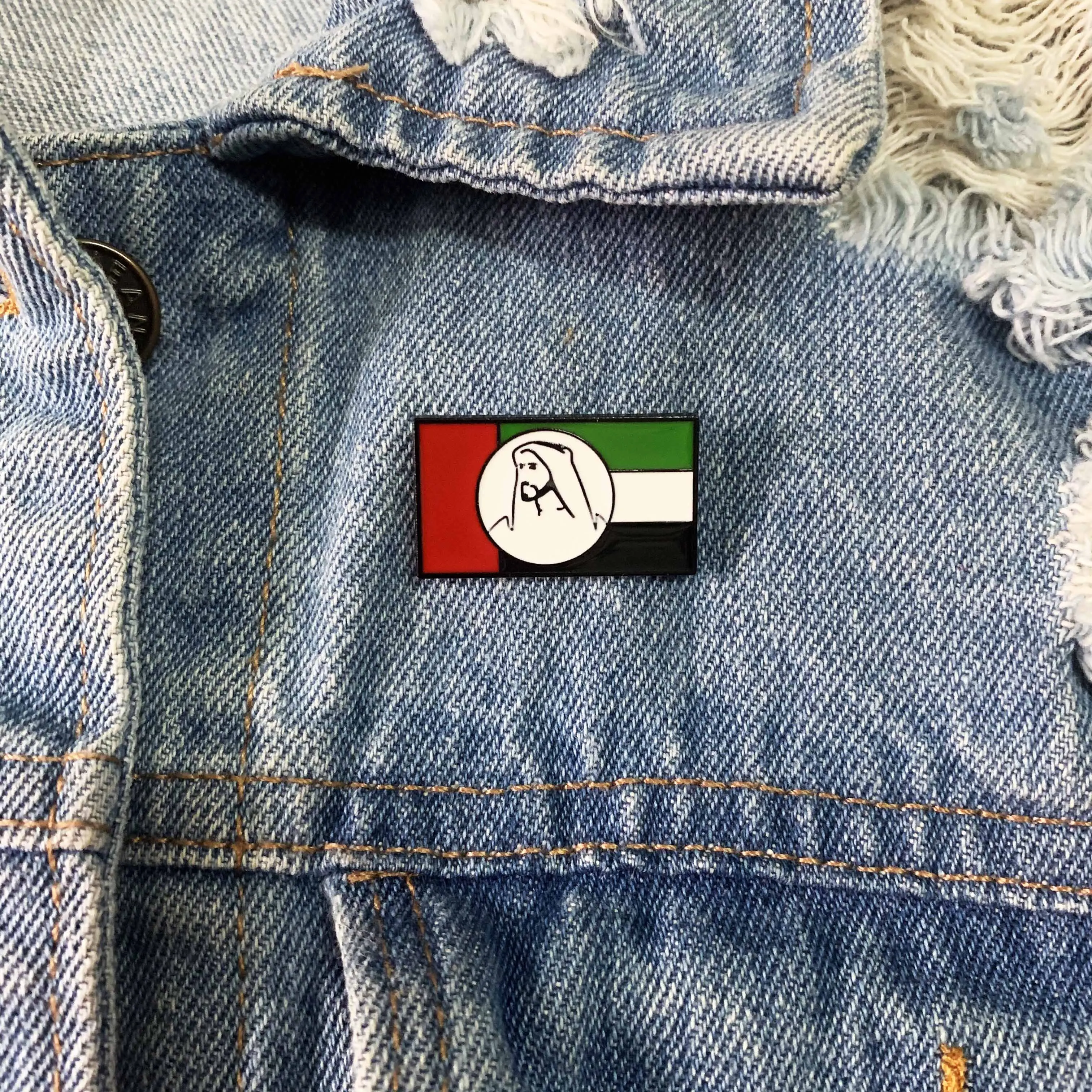 Personality Dubai Millionaire Figure Enamel Pin United Arab Emirates Flag Brooches for Shirt Creative Badge Bag Lapel Jewelry