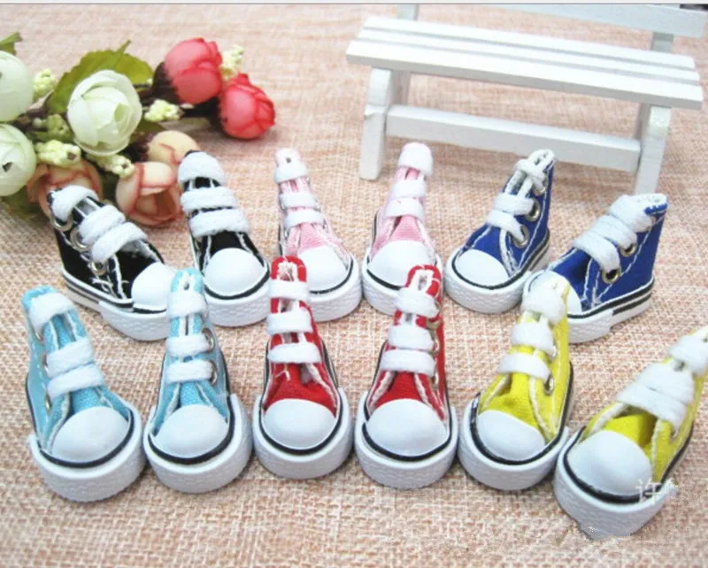 

Free Shipping 10pcs/lot Wedding Party Favors Baby showers Mini canvas shoes for Barbie doll