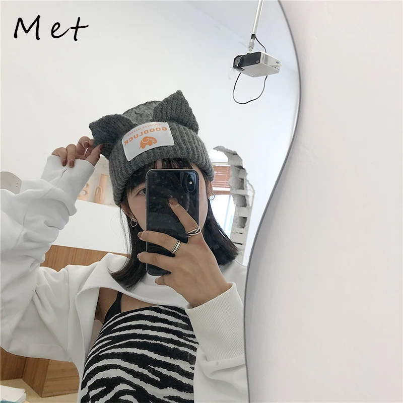 W15 Women\'s Hat Bubble Hat Pig Ears Cute Patch Ears Woolen Hat Women\'s Autumn And Winter Thickened Curled Knitted Hat Cold Hat