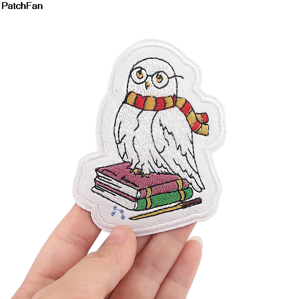 A3650 Patchfan Classcial Magic Movie Bird DIY Embroidered Patches for Clothes Iron on Patch Cartoon Applique Badge Patches